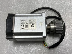 Panasonic MINAS A6 AC Servo Motor MHMF042L1U2M, 131VAC, 3PH, 2.1A, 400W, IP65 - Picture 1 of 17