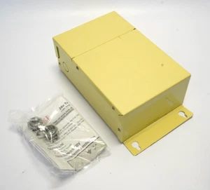 Travis 24V 12.5A Electronic ignition transformer TTO-29687-00 input 120V - Picture 1 of 3