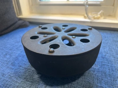 Cast Iron Incense Burner with Lid 6" Circumference, 3" Tall CLEAN Nice Design - Image 1 of 4
