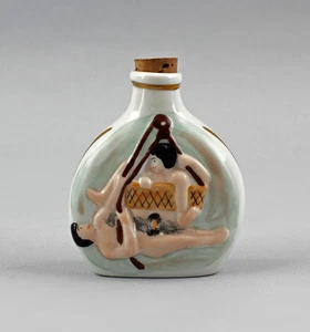 9942389-ds Porcelain Erotic Snuffbox Bottle Wagner&apel 6x2x7cm - Picture 1 of 2