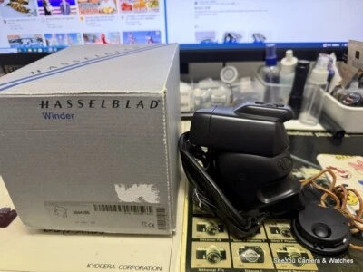 Hasselblad Winder 3044105 with IR Remote with box for 503CW - Image 1 of 4