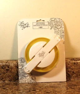 The Hook Nook Jumbo Pom Pom Maker NEW - Picture 1 of 3