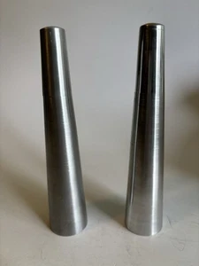 Umbra konische Atomzeit Stil Edelstahl Salz & Pfefferstreuer Rarität - Bild 1 von 7