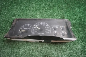 1998 CHEVROLET SUBURBAN 2500 Speedometer Gauge Cluster OEM 152K Miles 15182147 - Picture 1 of 4