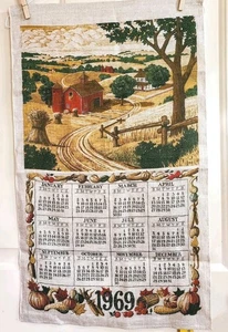 Toalla de cocina de lino vintage 1969 calendario granja de campo granero rojo cosecha de otoño - Imagen 1 de 4