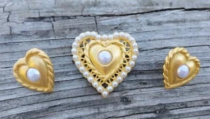 Raro CORAZÓN GRANDE DAUPLAISE con pendientes dorado PERLAS y broche a juego - Imagen 1 de 4