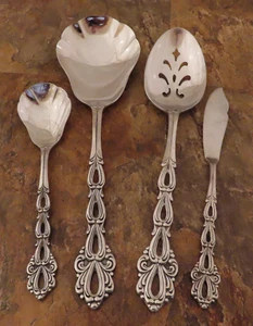Oneida Chandelier Set of 4 Serving Pieces Community Stainless Flatware Lot P - Picture 1 of 5