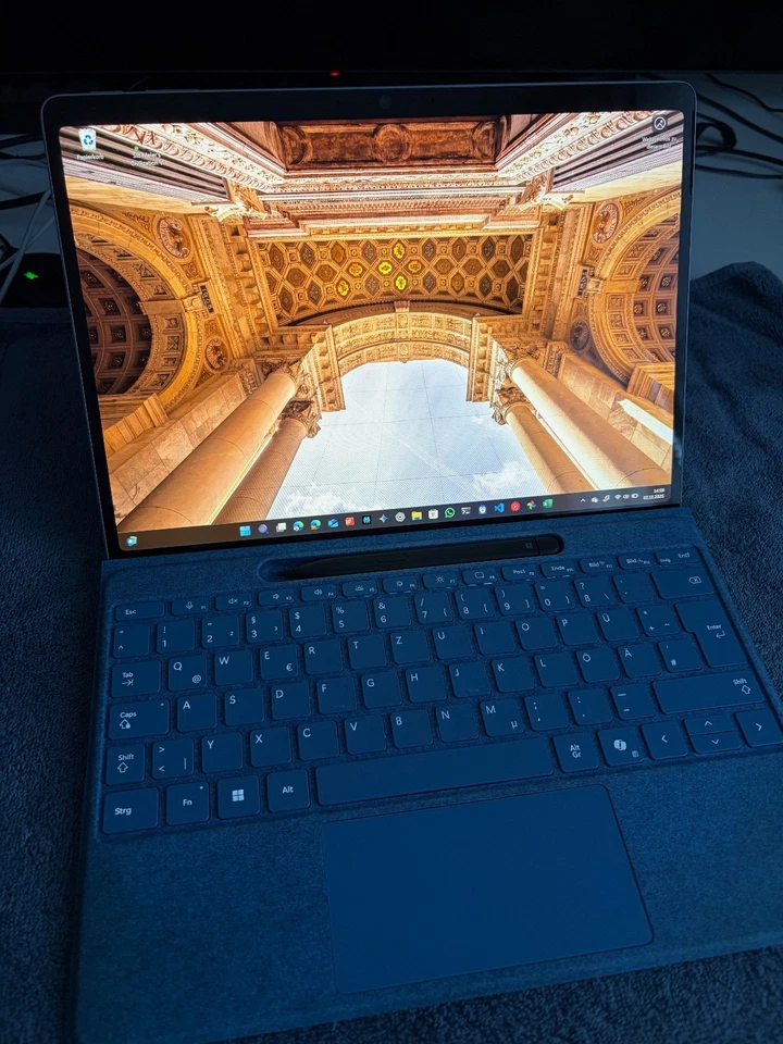 Surface Pro X Elite 13" OLED (512GB/16GB) BUNDLE + Pro Flex Keyboard + Pen * OVP - Bild 1 von 4