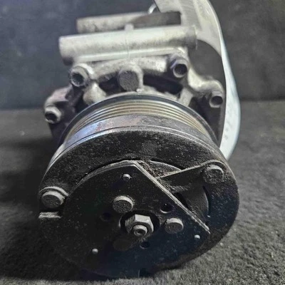 A/c Air Compressor OLDS NINETY-EIGHT 98 86 87 88 89 90 91 92 93 - Image 1 of 4