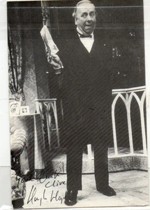 COMEDIA - HUGH LLOYD (hugh y yo) imagen firmada - 6" x 4" - en muy buena condición - Imagen 1 de 1