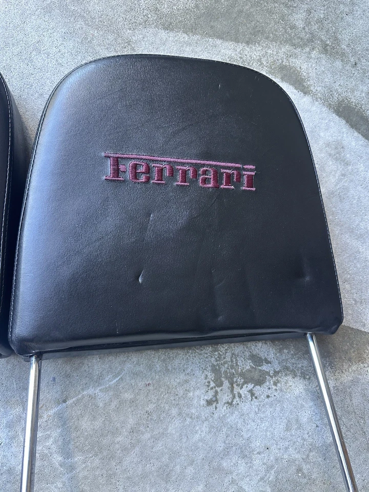 Reposacabezas Ferrari Testarossa 1984-1991 Foto 1 de 3