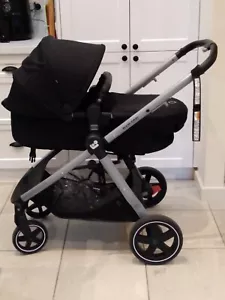 Maxi Cosi Zelia 4 wheel Pram Stroller With Rain Protection- Beaut Condition - Picture 1 of 10