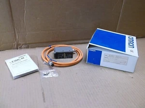 E3MC-MA11 Omron NEW In Box RGB Color Mark Photoelectric Sensor Switch E3MCMA11 - Picture 1 of 4