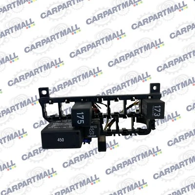 99-05 Volkswagen Jetta 98-10 Beetle 2.8L  12V Relay Plate Fuse Box Mount Bracket - Image 1 of 4