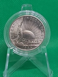 1986-D BU Unc Statue of Liberty Commemorative Half Dollar *6213 - Picture 1 of 2