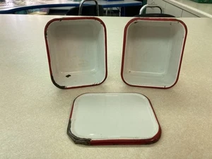 Vintage Red/White Enamelware Small Storage/aOne With Lid - Picture 1 of 19