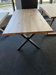 oak table - Picture 1 of 6