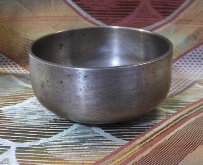 Orig.Used.Japanese Buddhist Bell .Singing Bowl.Copper Buddhist Bell.355g. 12.2cm - Image 1 of 4