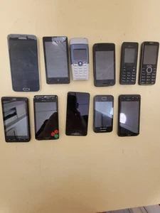 Old Phones Joblot Untested For Spares Or Repairs - Photo 1/2
