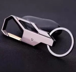 Schlüsselanhänger Herren Auto Keychain Ring Geschenk Kreativ Meta Auto L Keyring - Bild 1 von 7
