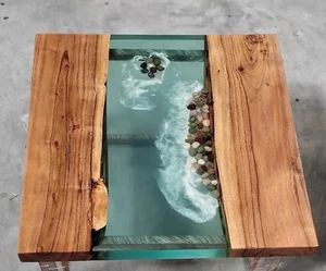 Quadratische Couchtischplatte aus Epoxidharz & Holz für Heim- und Büroeinrich... - Bild 1 von 9