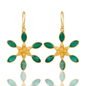 Attractive Handmade Floral Earrings In Gold Plated With Multi Green Onyx Jewelry - Picture 1 of 6