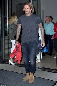 saint laurent chelsea boots mens