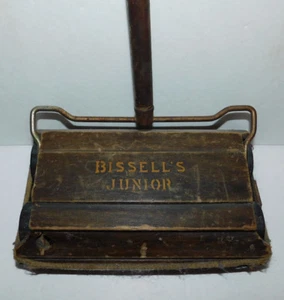 VINTAGE BISSELL'S JUNIOR WOODEN CHILD'S TOY VACUUM CARPET SWEEPER CLEANER - Picture 1 of 7