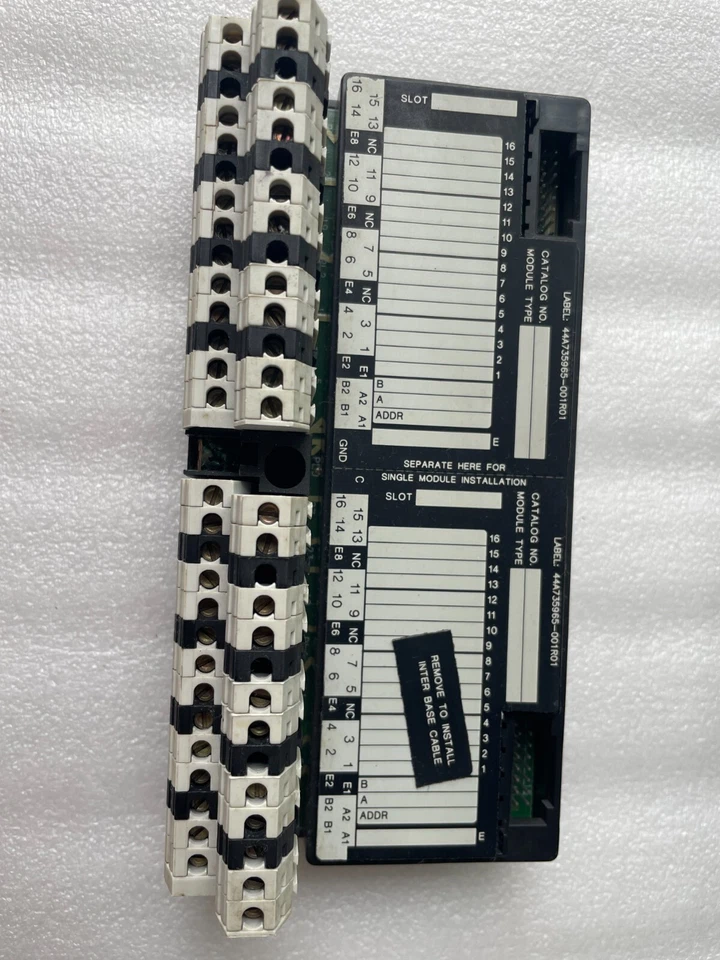 GE FANUC PLC iC670CHS002E I/O Base 2 Tier Box Terminal, i670CHS002E / GE FANUC - Image 1 of 4