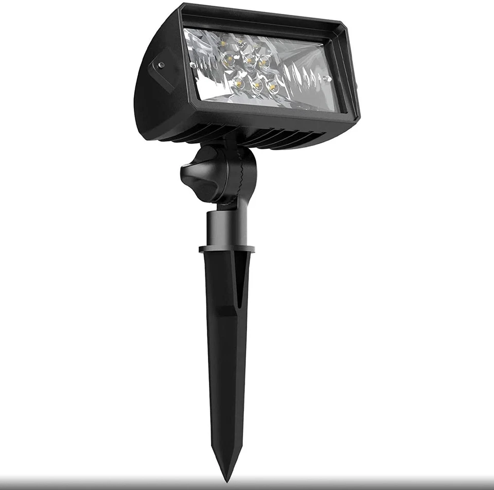 18 Watt LED Low Voltage Landscape Floodlight with Optimal Range - Image 1 of 4