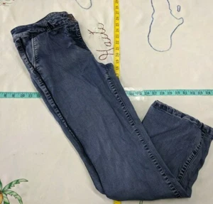 Talbots Women's 10/30 Medium Wash Blue Jeans Size ~35" x 29" - Picture 1 of 5