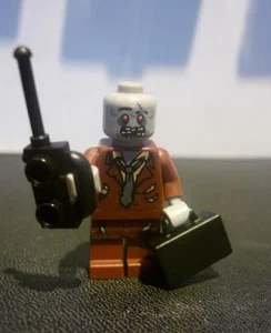 LEGO Zombie Hombre de Negocios Marrón Traje Minifigura Monster Fighters Halloween Como Nuevo - Imagen 1 de 2
