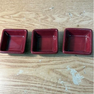 Pampered Chef Simple Additions square bowls w/trays red 2.5 X 2.5 X 1 Lot of 3 - Picture 1 of 5