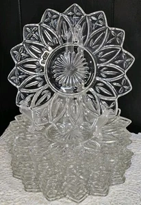 13 Piece Federal Glass Petal Clear Dinner Plate 9 1/4" Flower Petal Shape - Picture 1 of 8