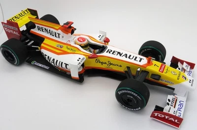 MINICHAMPS RENAULT R29 F.ALONSO SINGAPORE GP  2009 1-18 SCALE F1 - Image 1 of 4
