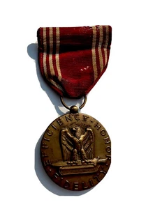 Vintage WWII Us Army Military Good Conduct Medal Efficiency Honor Fidelity - Picture 1 of 2