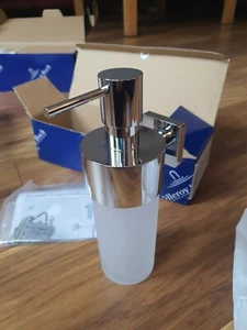 Villeroy & Boch Element Striking Seifenspender Chrom TVA15200700061 - Bild 1 von 5