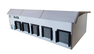 1:50 Logistikzentrum Kartonmodellbausatz - Bild 1 von 4