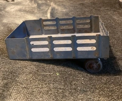 Remolque agrícola vintage de acero prensado Marx Foto 1 de 4