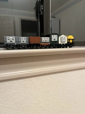 Bachmann Thomas And Friends Group Of 7 Troublesome Trucks, Open Wagon And Tank - Image 1 of 4