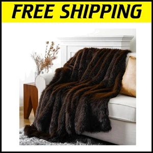 Elegant Double-Sided Faux Fur Throw - Cozy 60"x80" Blanket for Home Decor - Picture 1 of 12