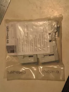 NUOVO CON SCATOLA 4 PEZZI SV9340-020 SUPPORTO BARRA BUS P6054 - Foto 1 di 3
