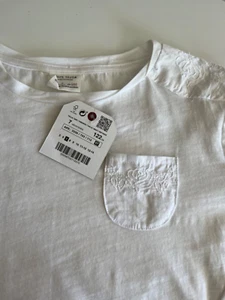 ZARA Girl White Top T-Shirt Long Sleeves Front Pocket Flowers Embroidery sz 7 - Picture 1 of 17