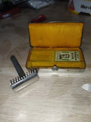 Ancien Rasoir Sans Marque Année 30  vintage  de sûreté ancien Avec Sa Boîte  - Photo 1/4