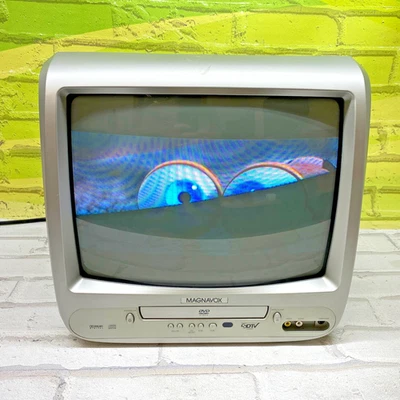 Magnavox CD130MW8 13" CRT TV/DVD Combo Retro Gaming Television No Remote - Image 1 of 4