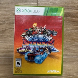 SKYLANDERS SUPERCHARGERS (XBOX 360, 2015) GAME DISC AND CASE - Picture 1 of 3