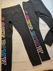 Pantaloni leggings Victorias Secret LOVE ROSA taglia M atletici logo arcobaleno lotto 2 yoga - Foto 1 di 8