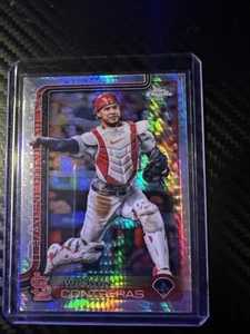 2025 Topps Chrome - Willson Contreras #82 Prism Refractor - Picture 1 of 6