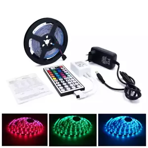 Striscia LED SMD 5050 RGB IP65 5M con Telecomando e Alimentatore Incluso - Foto 1 di 12