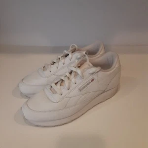 Classic White Reebok 902 Sneaker Lace Up sz 6 - Picture 1 of 6